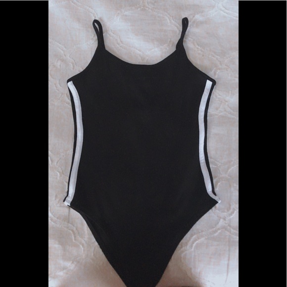 BERSHKA Black Body Suit w/ White Line Details 🤍 - Picture 3 of 5